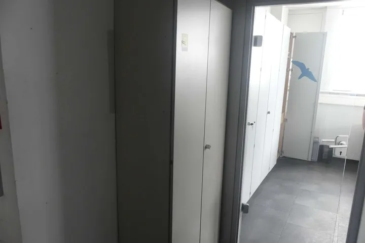 Aktenschrank Maße in cm ca. 85 x 45 x 210